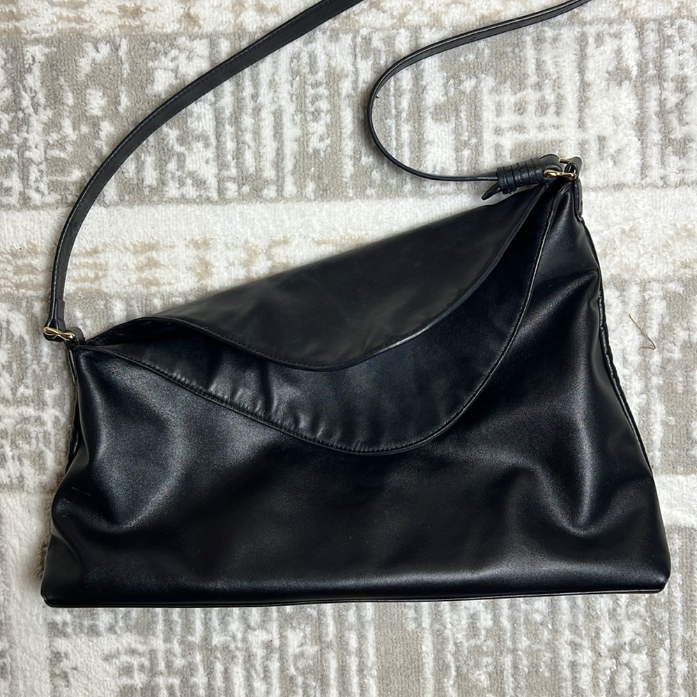 Elegant Aupen  Black Shoulder Bag